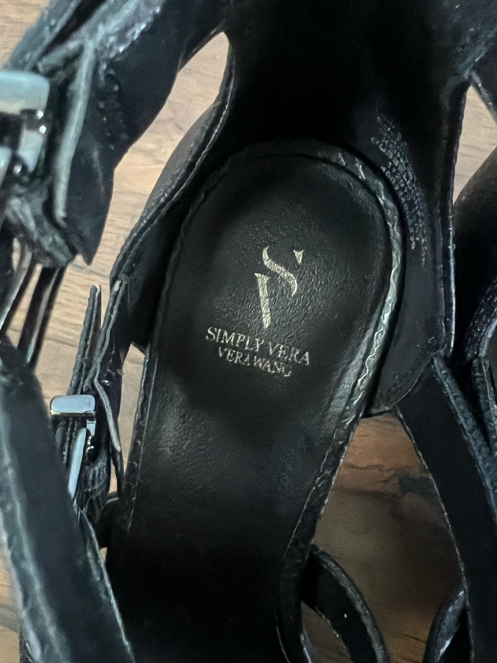Vera Wang Strap Heel Sandal - Size 6.5 - Picture 9 of 11